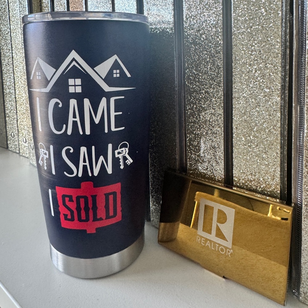 Navy, White, Red - Stainless Realtor Tumbler
New! Unused (Tumbler & Lid Only)